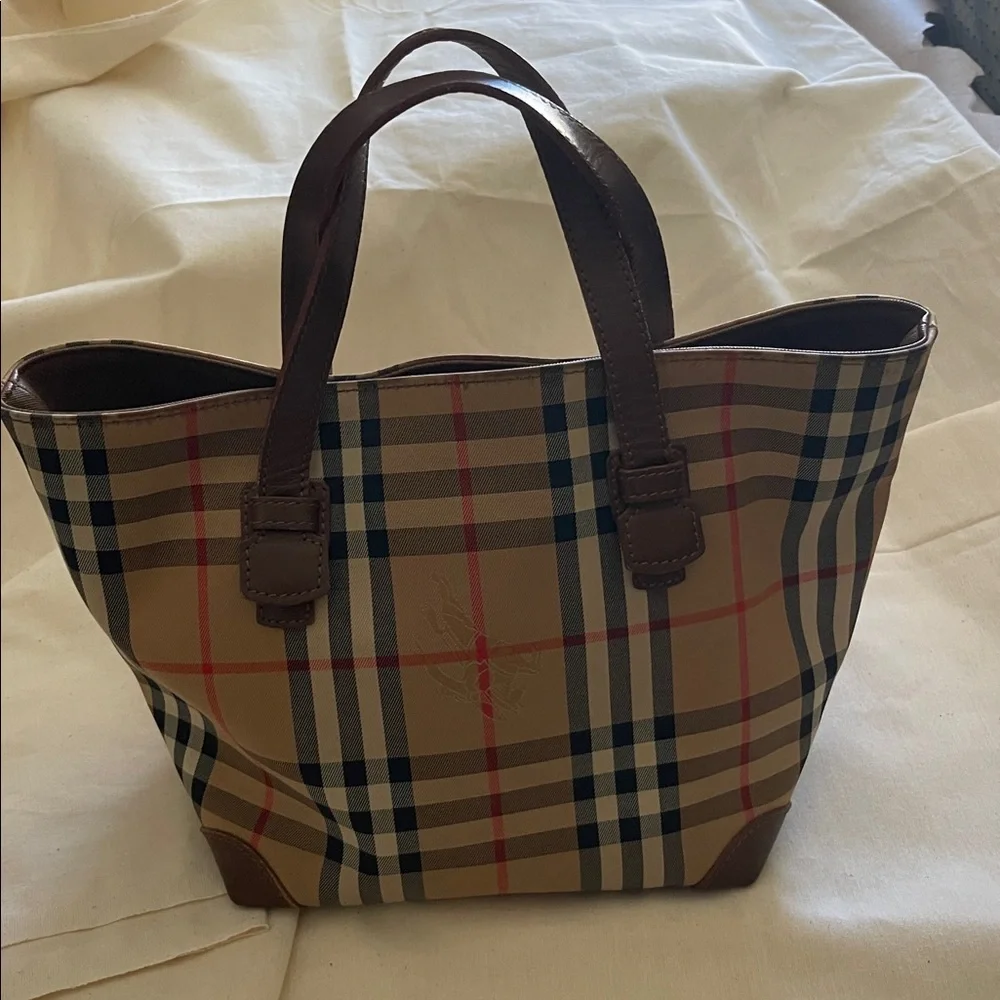 Burberry Authen Vintage Classic House Check Pattern Small 90’s Canvas Tote. P